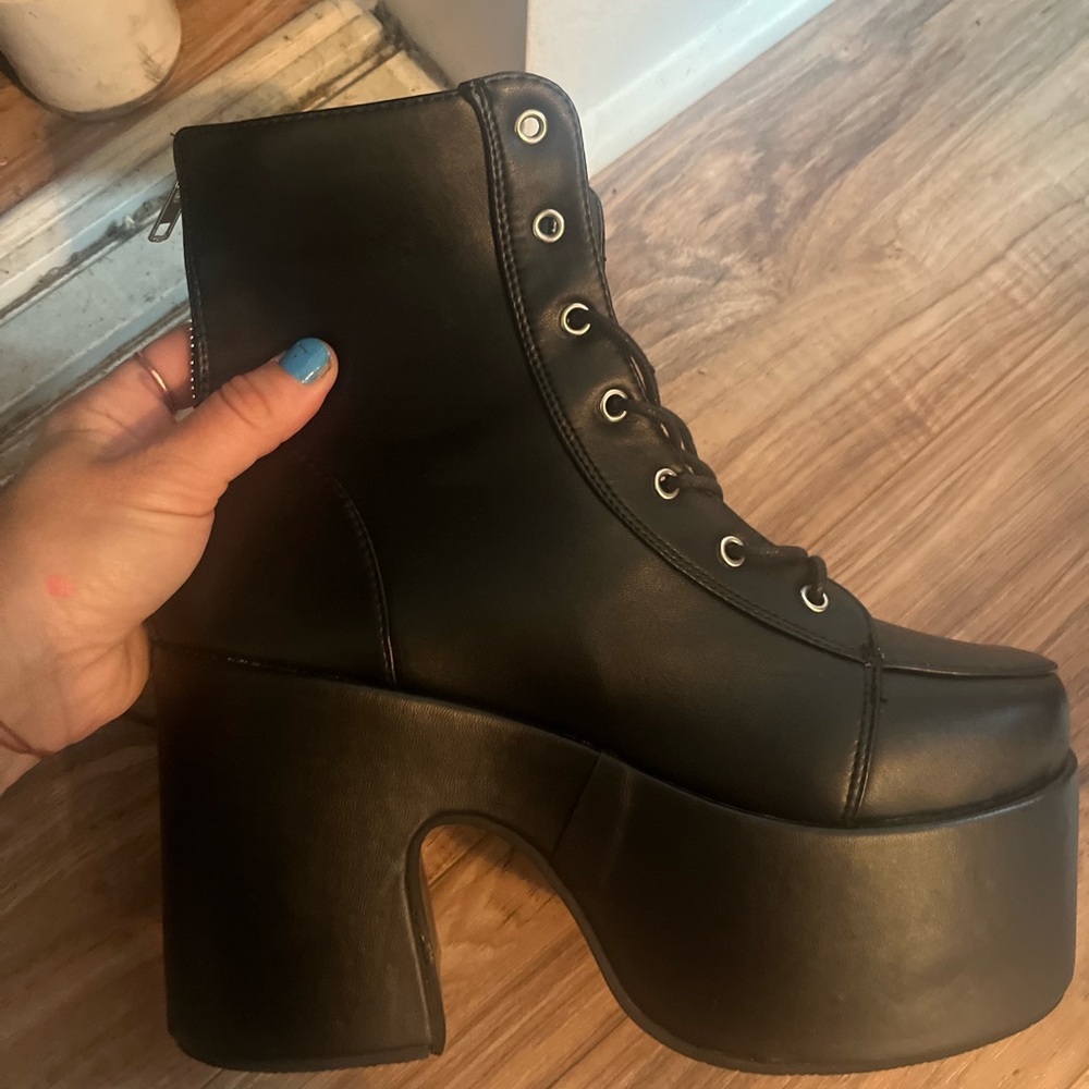 Never worn boots not even since
